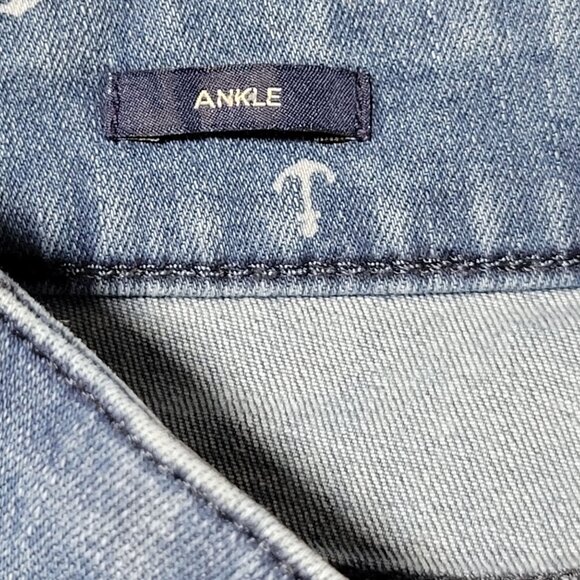 Talbots Ankle Jeans Womens Size 6P Mid Rise Medium Wash Denim Simply Flattering - Picture 6 of 7